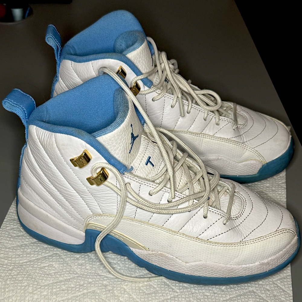 Jordan 12 Retro University Blue
